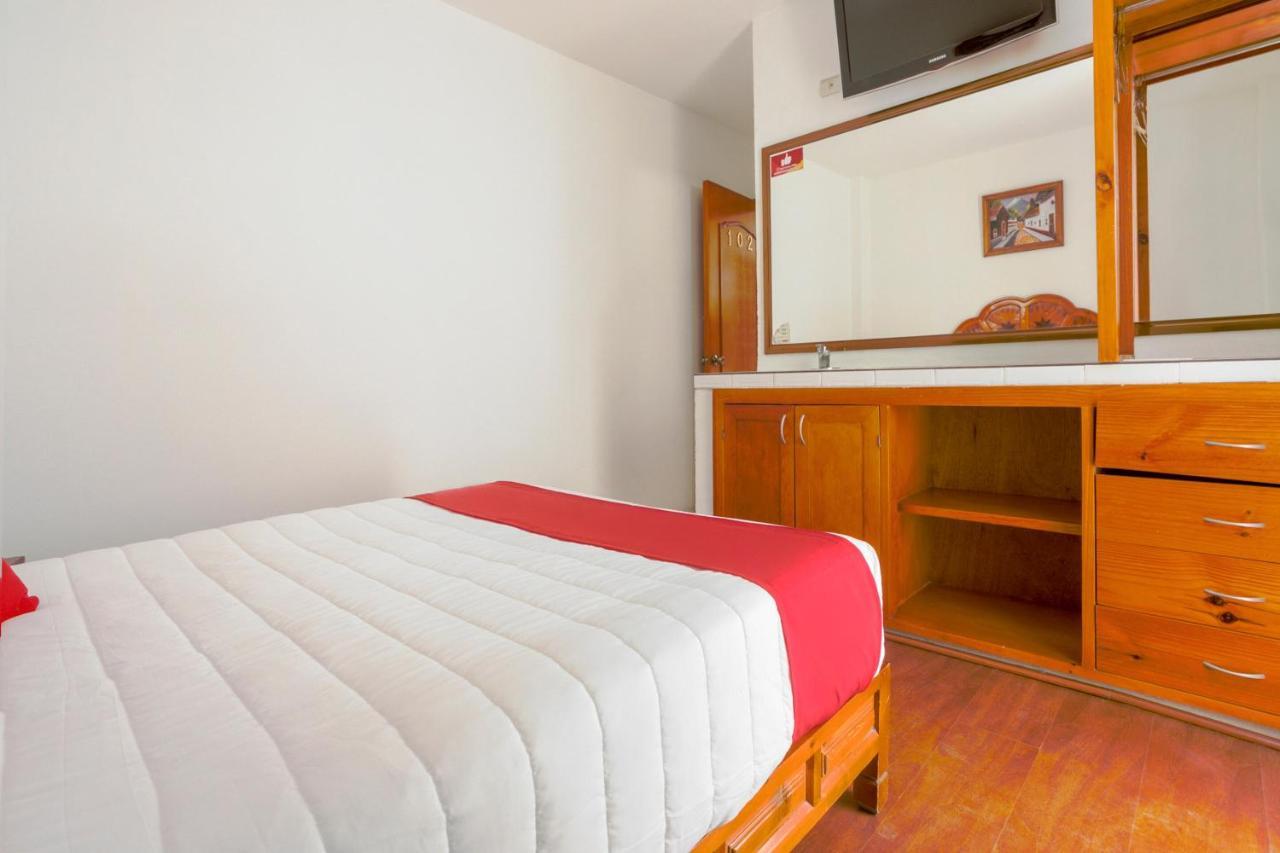 Oyo Hotel Montes, Atlixco Puebla Екстер'єр фото